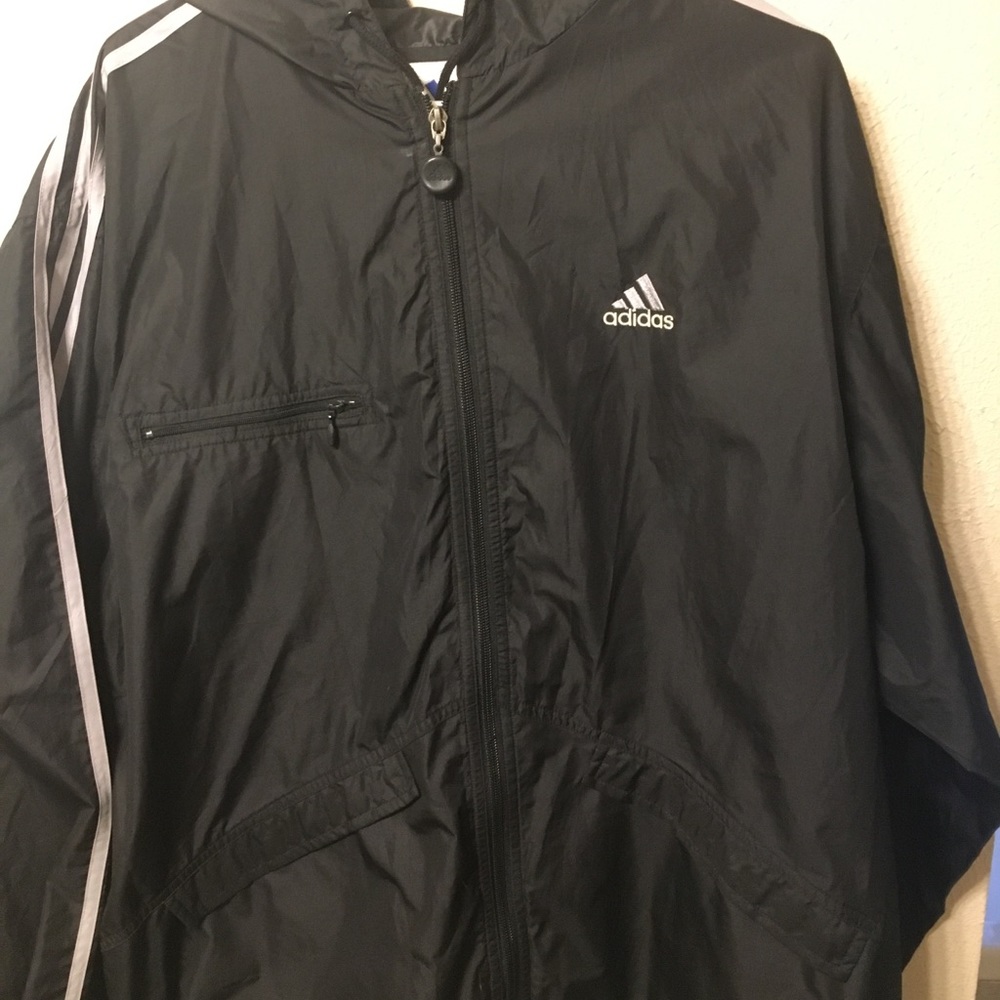 mens medium Adidas wind breaker•  athletic style